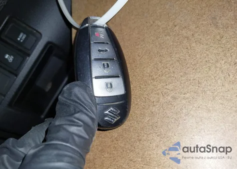 2010 Suzuki Kizashi S z USA, uszkodzony, nr VIN JS2RF9A17A6100411